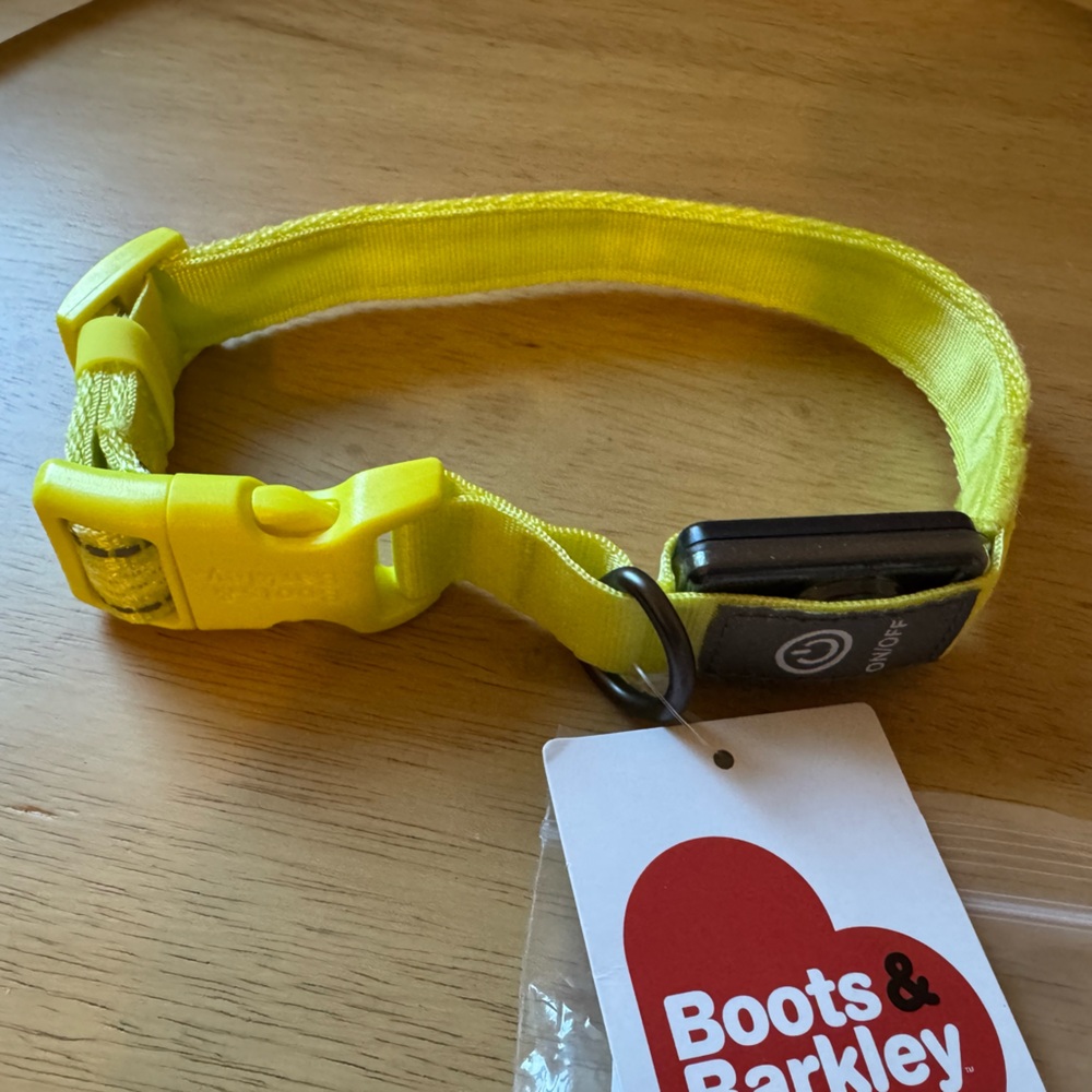 Boots & Barkley (Target) Neon Yellow Rechargeable LED Collar